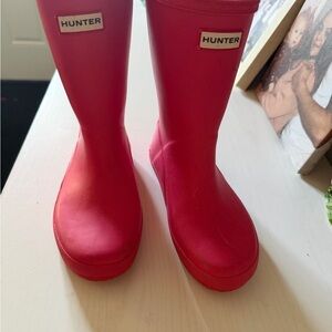 Hunter Hot Pink Rain Boot (Bright Pink)